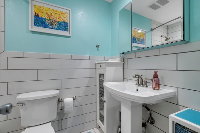 3514 Tullamore Ln, Tallahassee, FL 32309 - full bathroom with tile walls and a tile shower