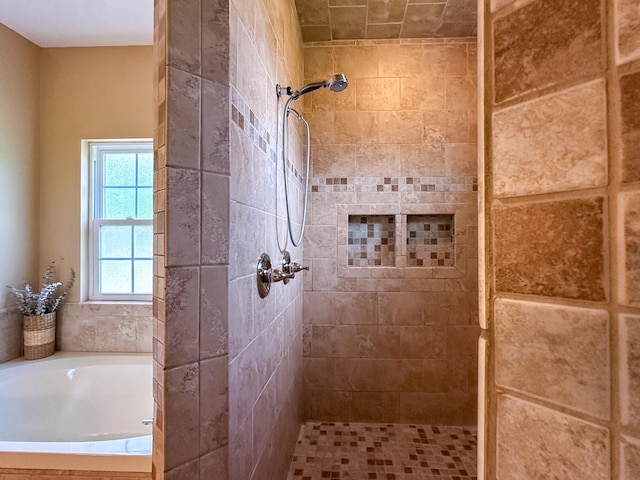 14135 98th St, Live Oak, FL 32060 - full bath with tiled shower and a bath