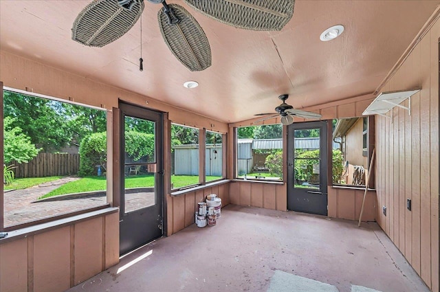 6847 Donerail Trl, Tallahassee, FL 32309 - unfurnished sunroom featuring ceiling fan