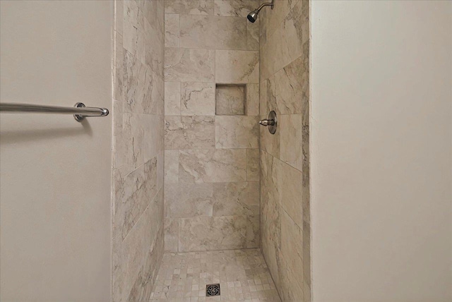 6847 Donerail Trl, Tallahassee, FL 32309 - bathroom featuring a shower stall