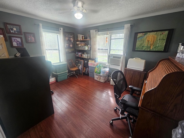 office area featuring a textured ceiling, plenty of natural light, and hardwood / wood-style flooring