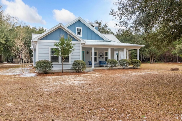 view of front of property with a porch