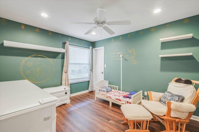 bedroom featuring baseboards, a ceiling fan, recessed lighting, and wood finished floors