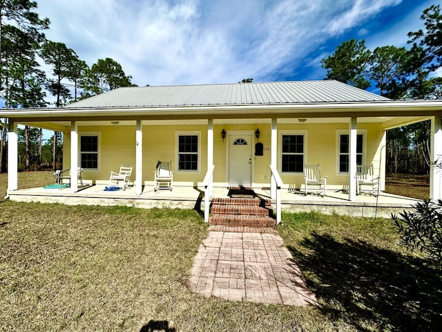 view of front facade with a porch