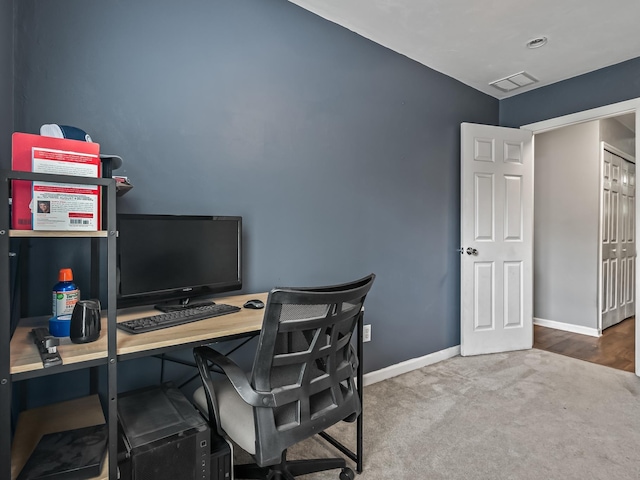 31 Sioux Trl, Crawfordville, FL 32327 - carpeted office with baseboards