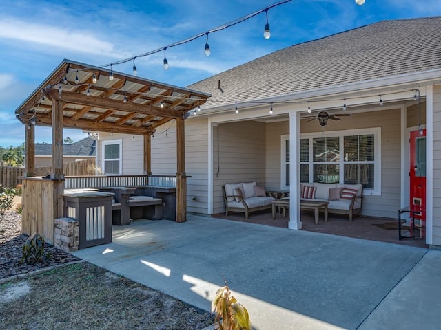 view of patio featuring ceiling fan and an outdoor hangout area