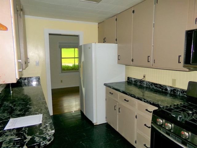 622 Gregory St, Chattahoochee, FL 32324 - photo 7