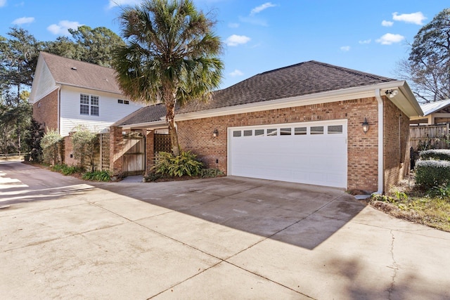 view of front facade featuring a garage