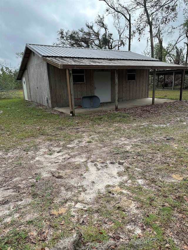 view of outbuilding