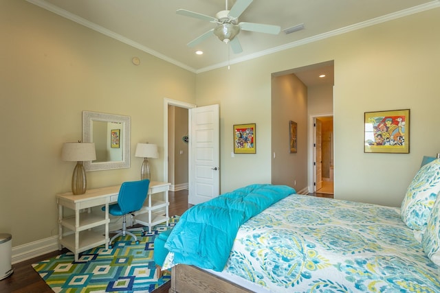 bedroom with crown molding, hardwood / wood-style floors, and ceiling fan