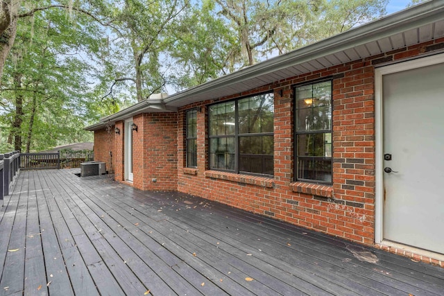 2214 Yaupon Dr, Tallahassee, FL 32303 - view of deck