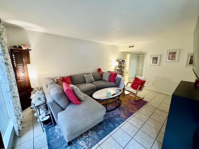 Listing photo 3 for 2020 Continental Ave Unit 118, Tallahassee FL 32304