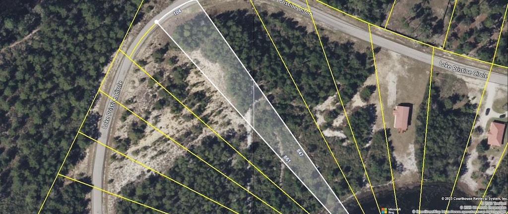106 Lake Pristine Cir, Carrabelle, FL 32322