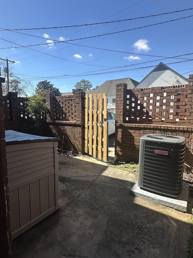 214 Belmont Rd, Tallahassee, FL 32301 - view of patio featuring cooling unit