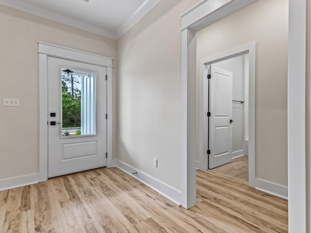 117 Anhinga Trl, Carrabelle, FL 32322 - foyer entrance featuring light wood-style flooring