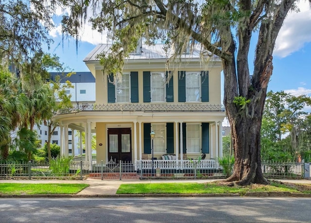 view of front of house