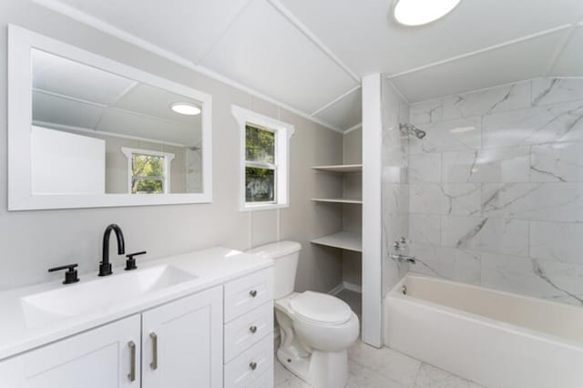 181 E Center St, Perry, FL 32348 - full bath featuring vanity and shower / bath combination