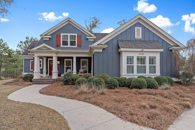 view of front of home featuring a porch