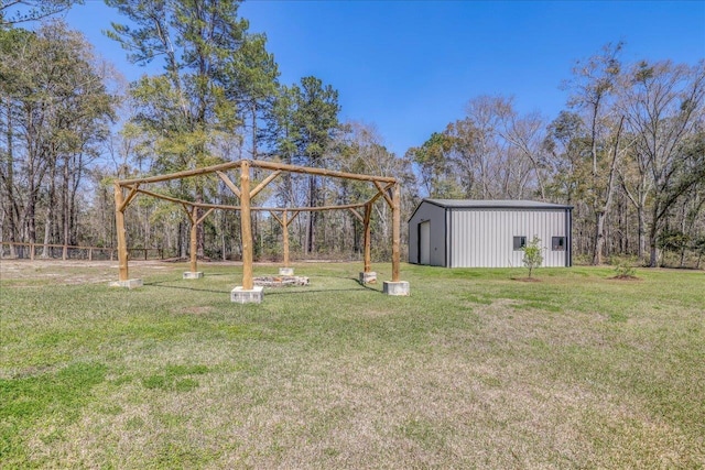 view of yard with an outbuilding and an outdoor structure