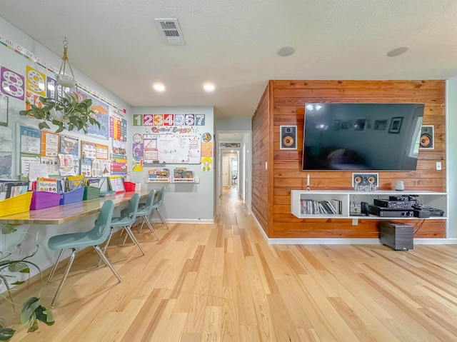 7420 Hickock Ct, Tallahassee, FL 32311 - interior space with wood finished floors, recessed lighting, and wooden walls