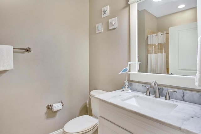 9500 Grand Sandestin Blvd Unit 2103, Walton Beaches, FL 32550 - full bathroom featuring toilet, vanity, and curtained shower