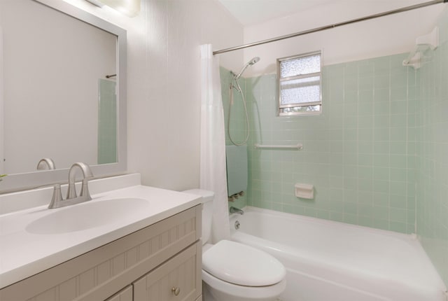105 Goff St, Perry, FL 32347 - bathroom featuring shower / bath combo with shower curtain, toilet, and vanity