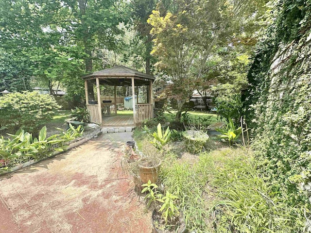 508 NE 3rd St, Havana, FL 32333 - view of yard with a gazebo