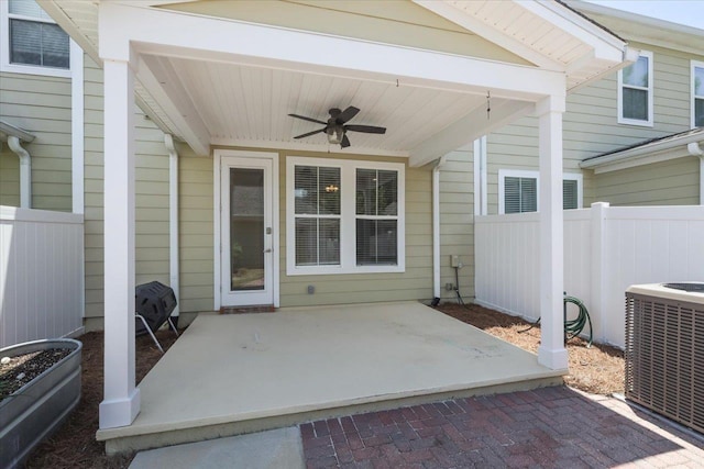 4312 Four Oaks Blvd, Tallahassee, FL 32311 - view of patio featuring a ceiling fan