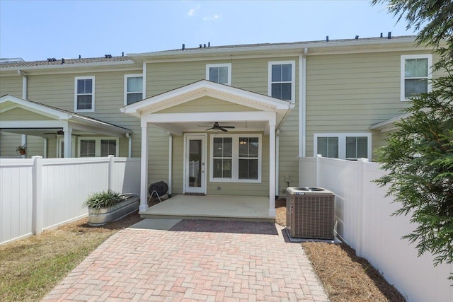 4312 Four Oaks Blvd, Tallahassee, FL 32311 - property entrance with ceiling fan and a patio area