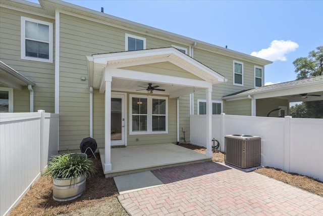 4312 Four Oaks Blvd, Tallahassee, FL 32311 - rear view of house with a ceiling fan and a patio area