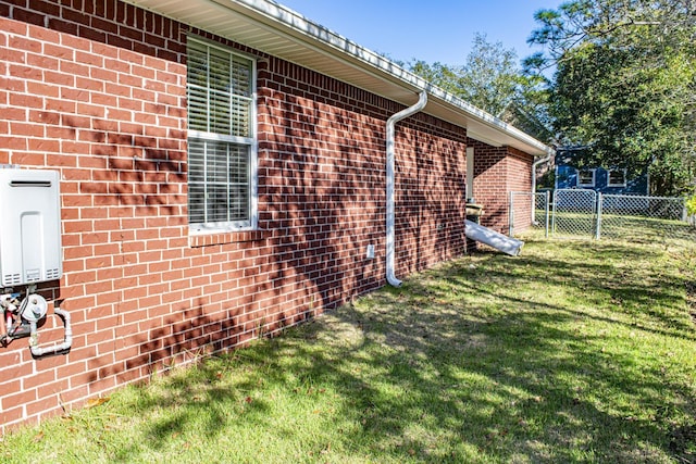 21 Blenheim Rd Fl, Shalimar, FL 32579 - view of property exterior featuring a yard