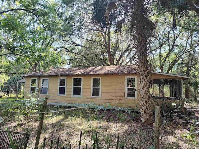 1618 Golf Course Rd, Perry, FL 32347 - view of side of home