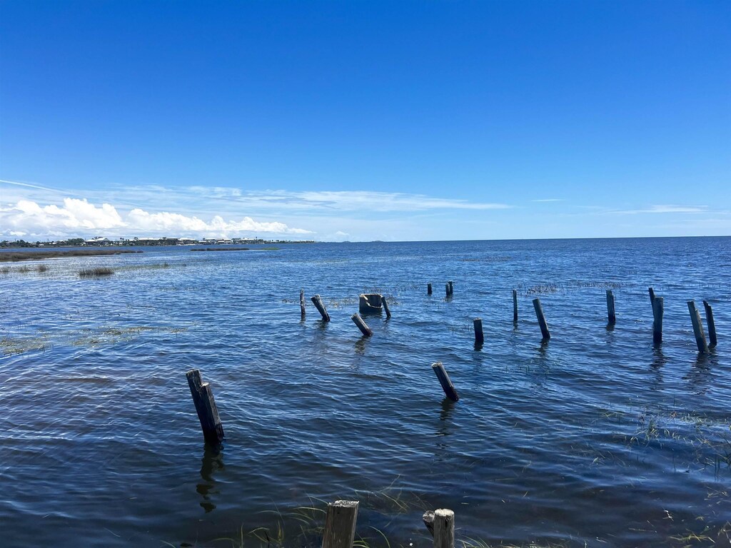 000 Ezell Beach Rd, Keaton Beach, FL 32348