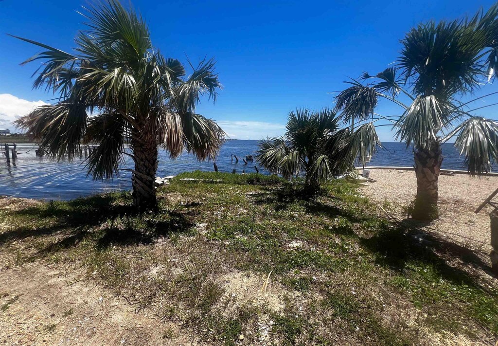 000 Ezell Beach Rd, Keaton Beach, FL 32348
