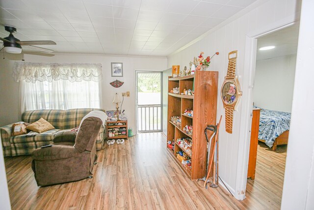 1315 S Center St Unit 1, Perry, FL 32348 - living area featuring a ceiling fan and wood finished floors