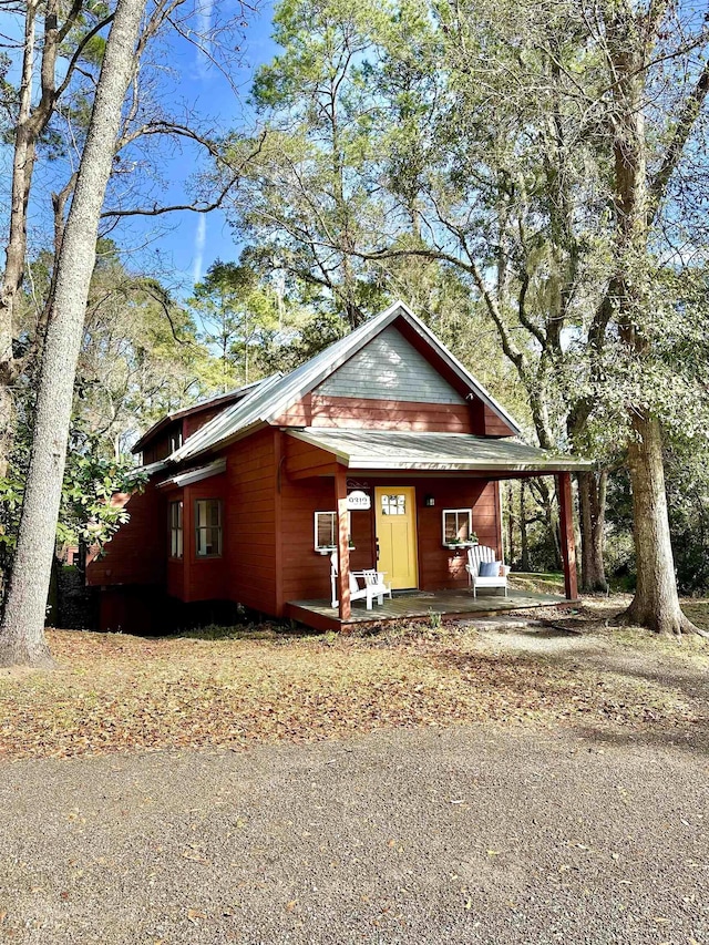 view of front facade with a porch