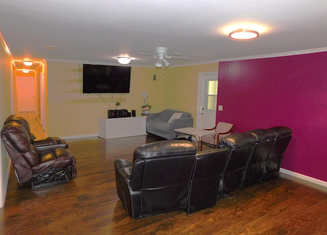 287 Tyre Rd, Havana, FL 32333 - living room featuring crown molding, wood finished floors, and ceiling fan