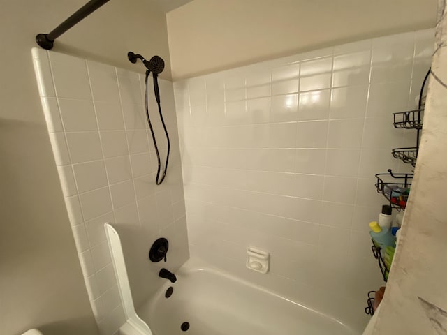 7124 Towner Trce, Tallahassee, FL 32312 - bathroom with shower / bath combo