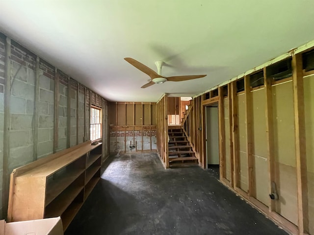 miscellaneous room with ceiling fan