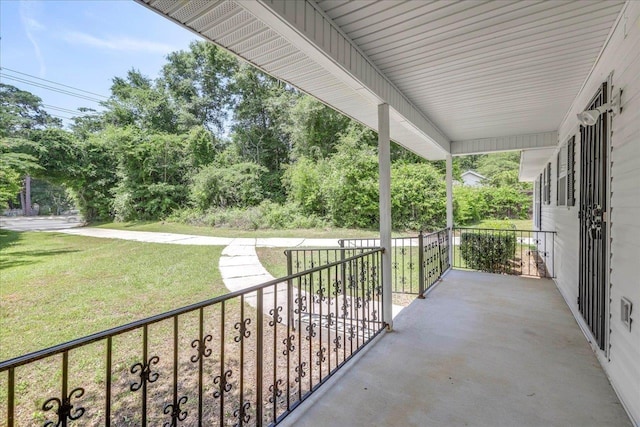 4545 Thomasville Rd, Tallahassee, FL 32309 - balcony featuring covered porch