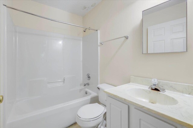 4545 Thomasville Rd, Tallahassee, FL 32309 - full bathroom with toilet, vanity, and bathtub / shower combination