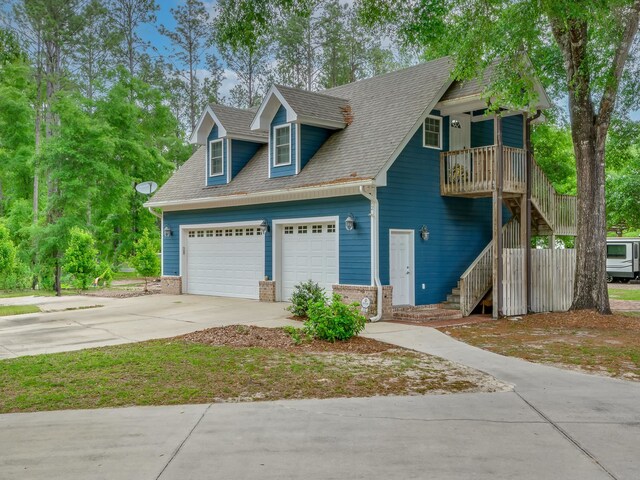 view of front of house featuring a garage