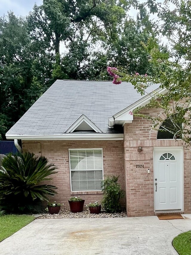 2924 Cross Creek Ct, Tallahassee, FL 32301 - photo 2