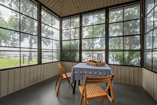 view of sunroom / solarium
