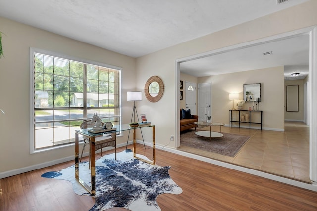 2917 Greenon Ln, Tallahassee, FL 32304 - home office with baseboards