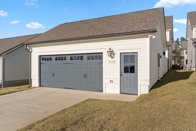 view of detached garage