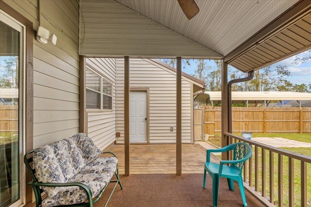 310 Glenridge Rd, Perry, FL 32348 - sunroom / solarium with a ceiling fan and vaulted ceiling