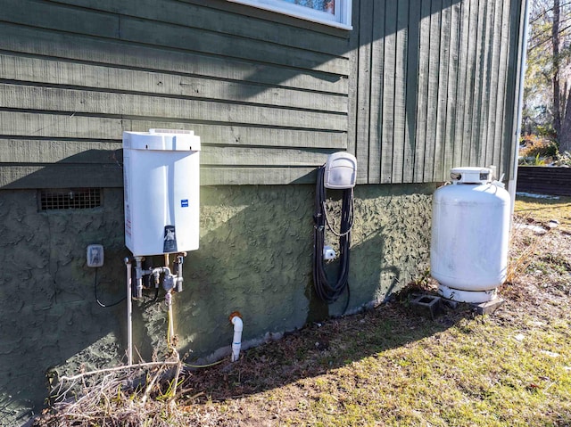 exterior details with water heater