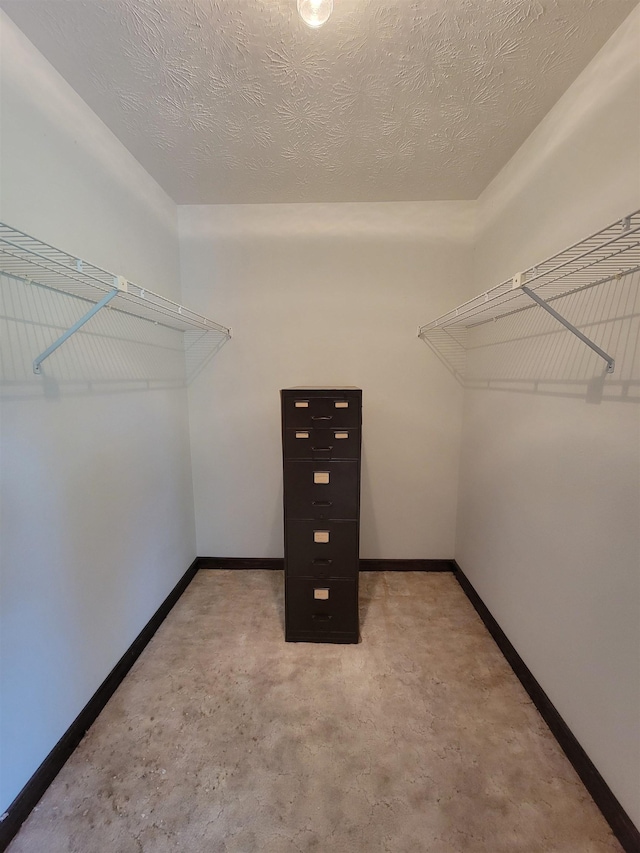 2917 Glover Carlton Rd, Perry, FL 32348 - view of walk in closet