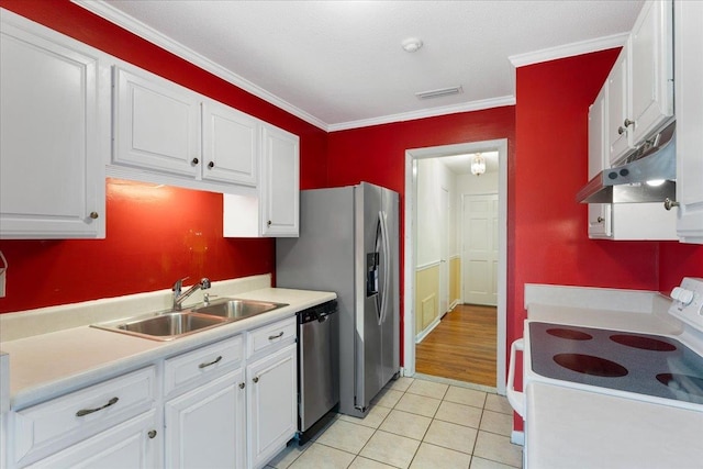 kitchen with visible vents, under cabinet range hood, white cabinets, stainless steel appliances, and a sink